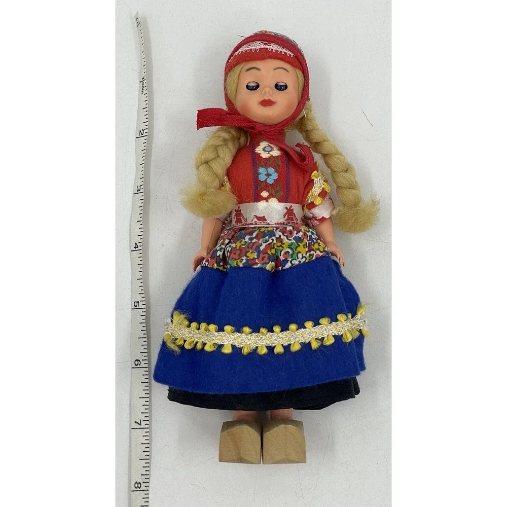 Dutch Holland Denmark‎ Girl Doll w/ Opening & Closing Eyes w/ Wooden Shoes